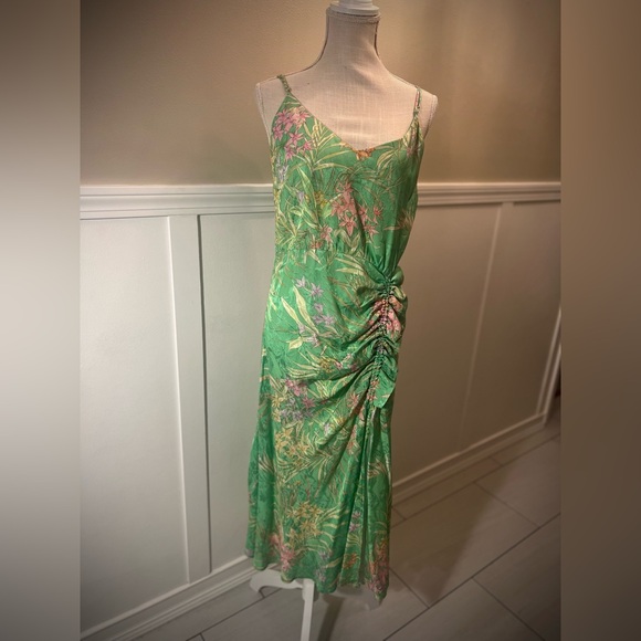 NWT Delfi Collection Frankie Green Floral Gathered Dress - M - Picture 2 of 6